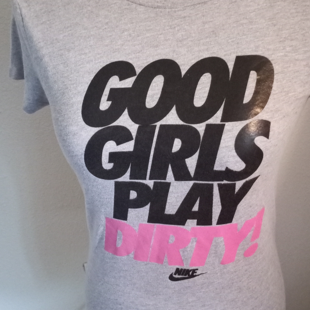 Nikes good girls play hard t-shirt - Picture 3 of 3